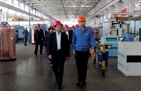 2016年3月28日，山东省新泰市党政代表团一行来JDB电子电缆参观